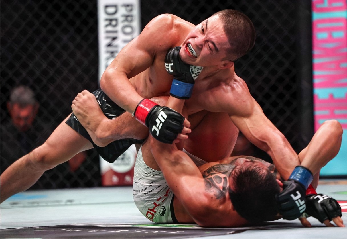 «Титул завоевать будет непросто»: Неклюдов – о перспективах Алмабаева в UFC