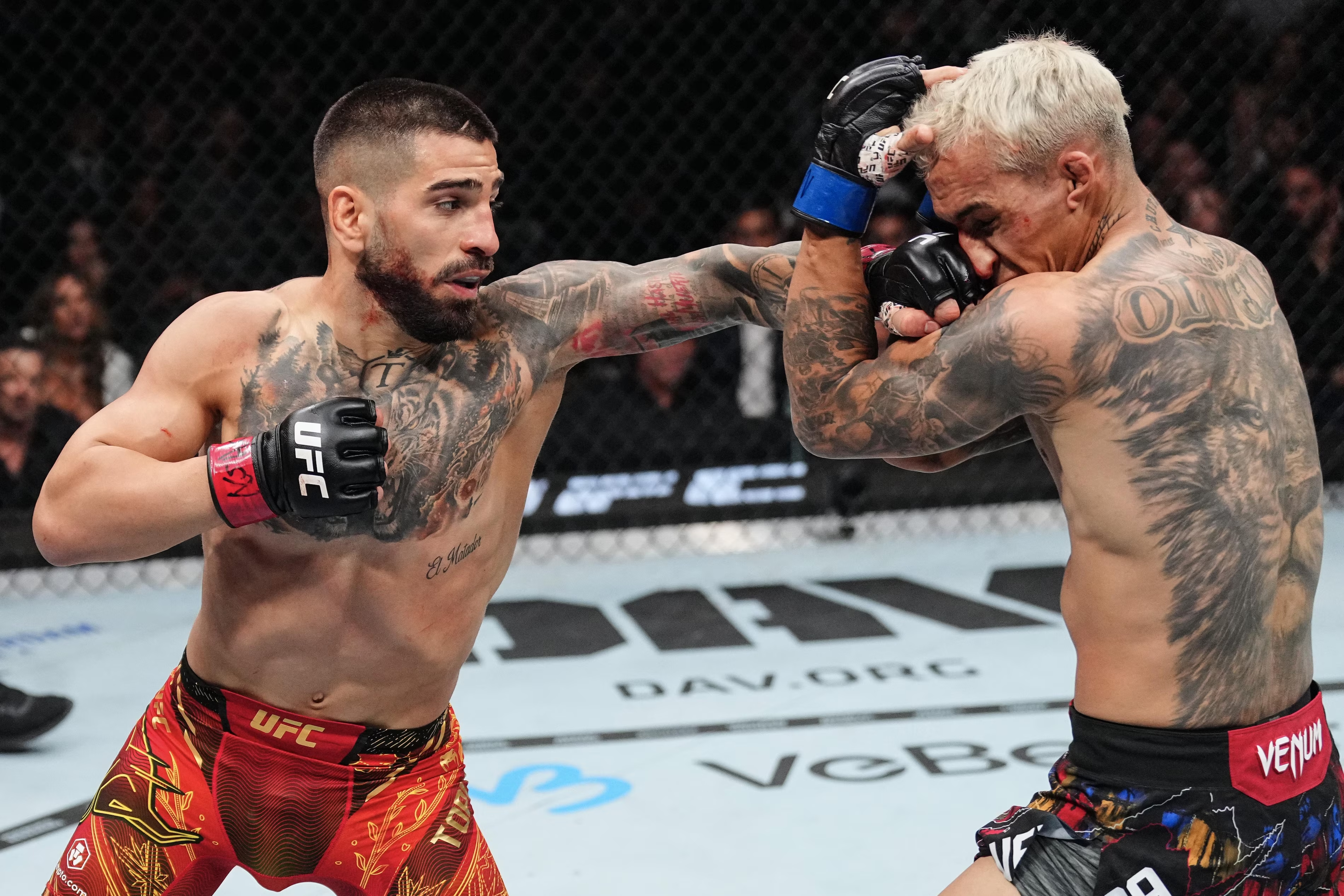 Топурия – главный  злодей UFC. Уничтожил еще одного любимца фанатов за две минуты!