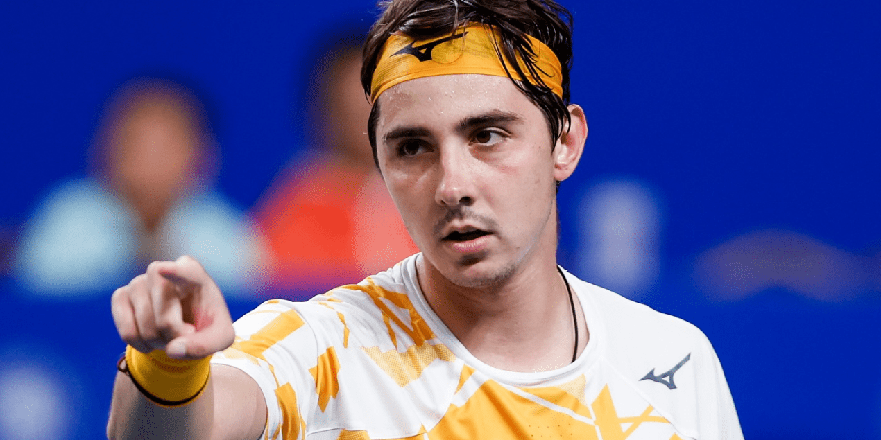 Юбка киген қызбен жұмыста секс Әлемдегі барлық порно актрисалар алфавиттік тәртіпте