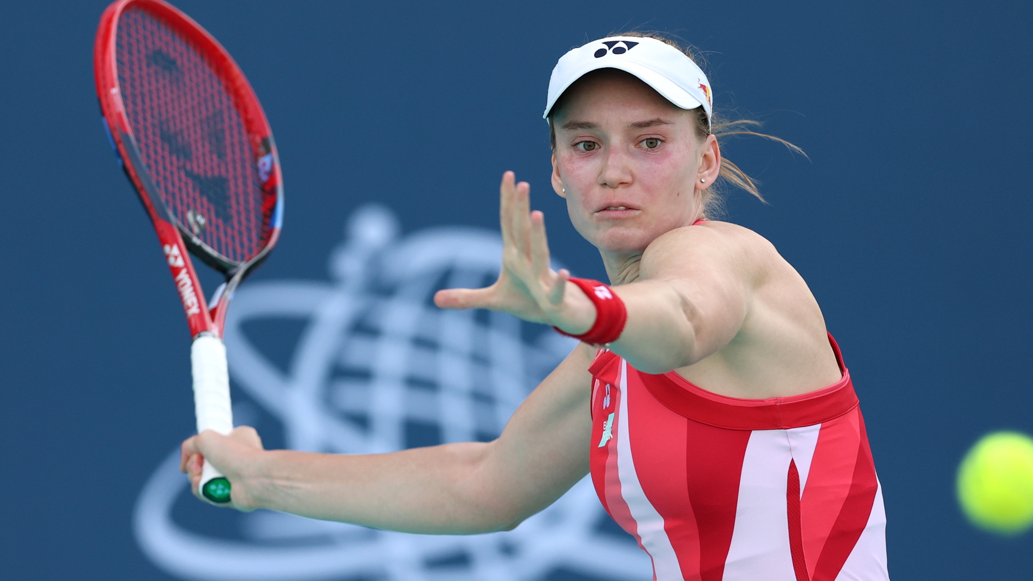 Елена Рыбакина вылетела с турнира WTA 500 в Абу-Даби