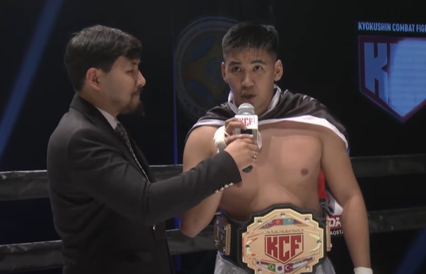 Жансугур Насуха завоевал вакантный пояс KYOKUSHIN COMBAT
