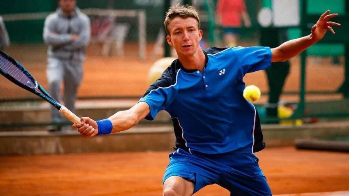 Григорий Ломакин проиграл в 1/4 финала парного турнира в Луане