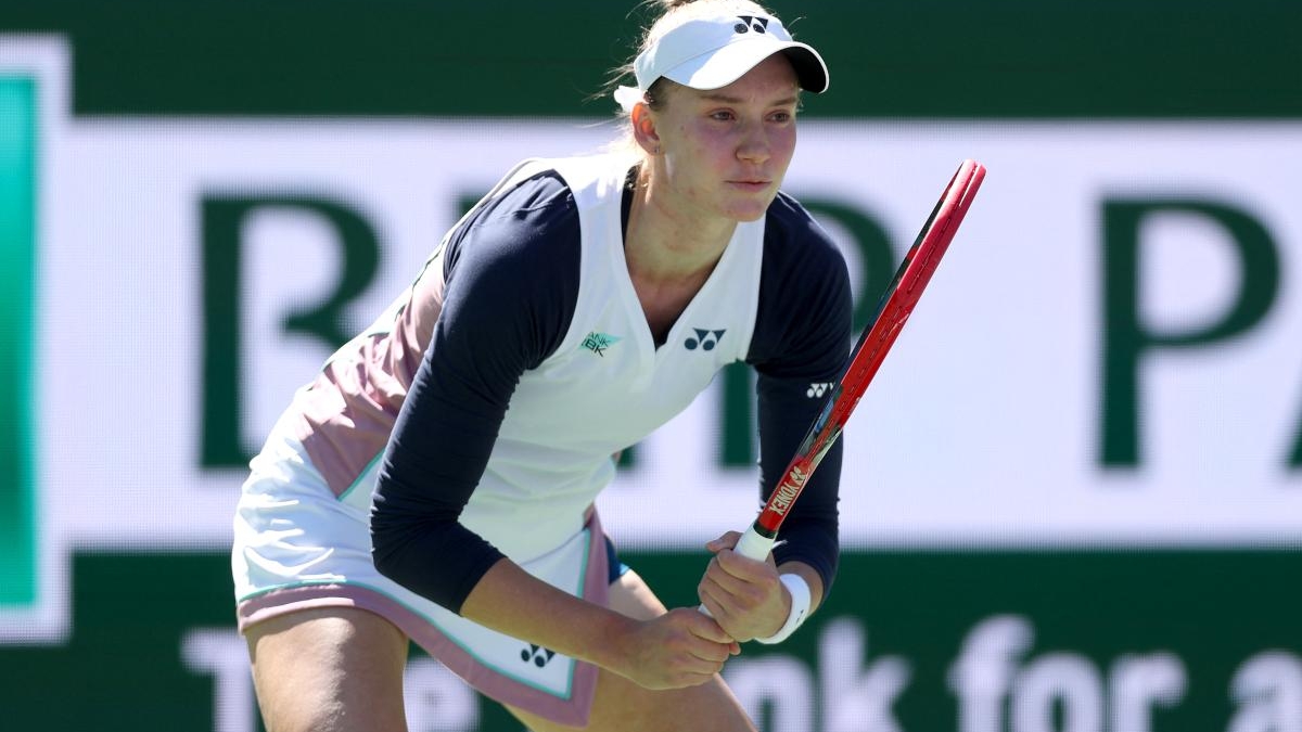 Елена Рыбакина уверенно вышла в третий круг турнира WTA 1000 в Индиан-Уэллсе
