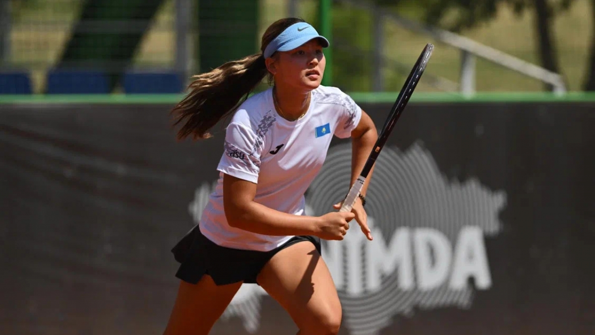 Казахстанская теннисистка вышла в полуфинал чемпионата Испании до 16 лет