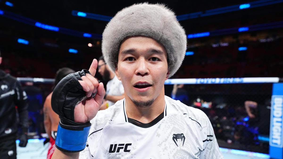 Роман Мазуров дал прогноз на бой Асу Алмабаев – Хосе Джонсон в UFC