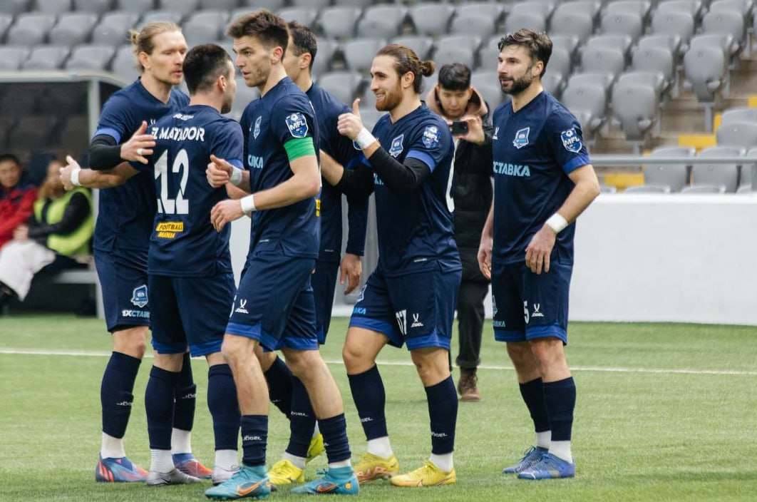 Где смотреть 2DROTS – Fight Nights 11 февраля онлайн, во сколько матч 1XBET Media Football League