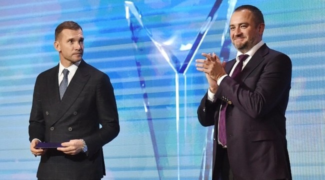Если стороны не договаривают, значит врут: заявления Шевченко и УАФ превратились в мыльную оперу