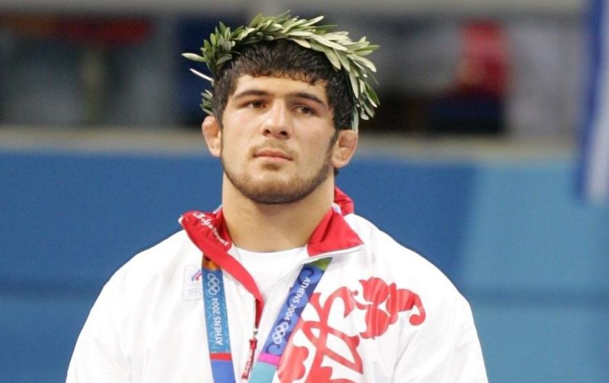 5 кратный олимпийский чемпион по вольной. Абдулрашид булачевич садулаев. Абдулрашид булачевич садулаев. Поддубный садулаев садулаев 2022. 5 кратный олимпийский чемпион по вольной.