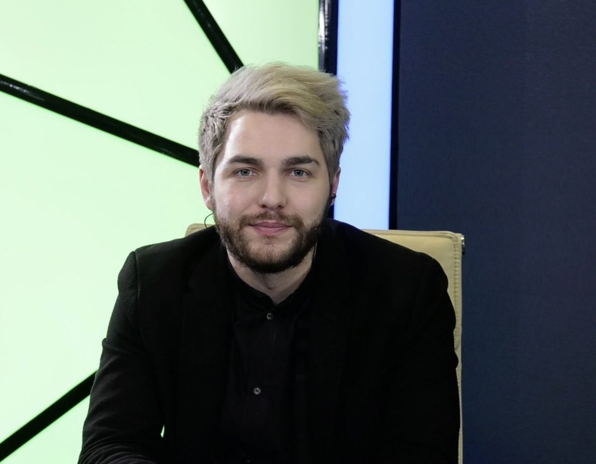 Cristal may. Кристал мэй комментатор. Cristal may. Кристал мэй комментатор. Кристалмей дота 2.