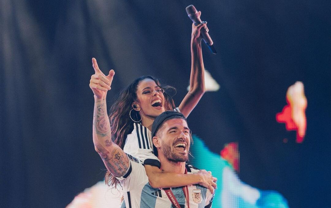 Жалаңаш Tomb Raider порно суреттері