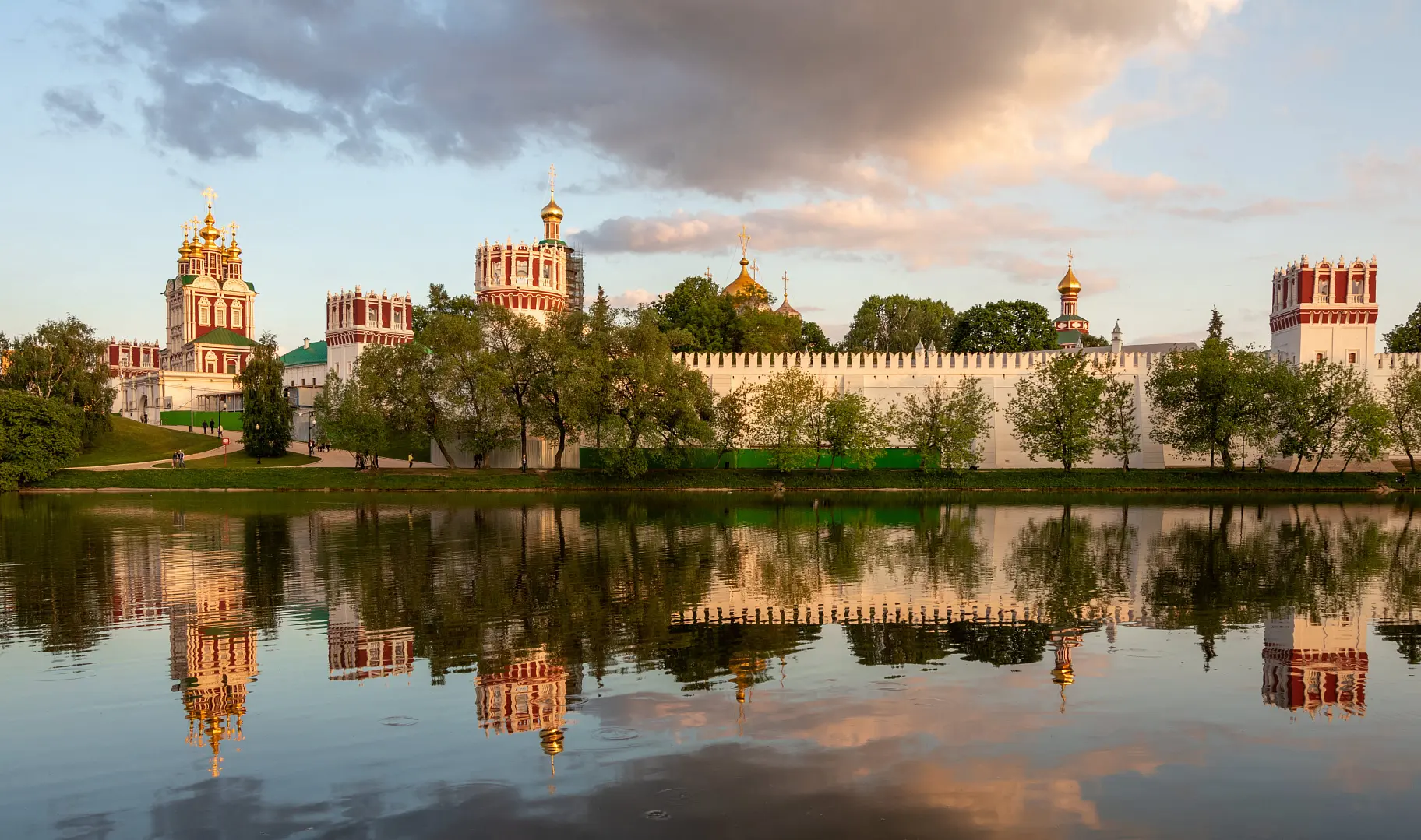 Фоновая картинка с видом undefined