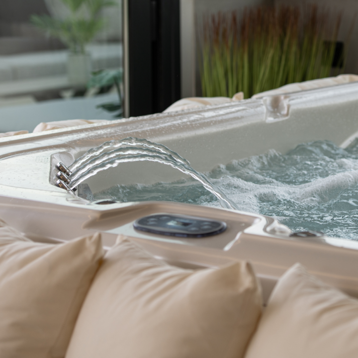 личный спа: бассейн, фитнес, хот-таб, хаммам