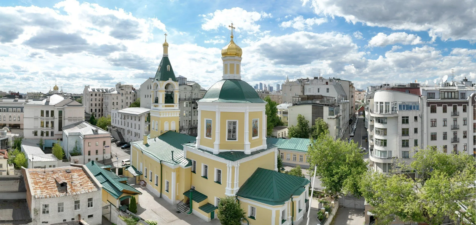 Виды из окон