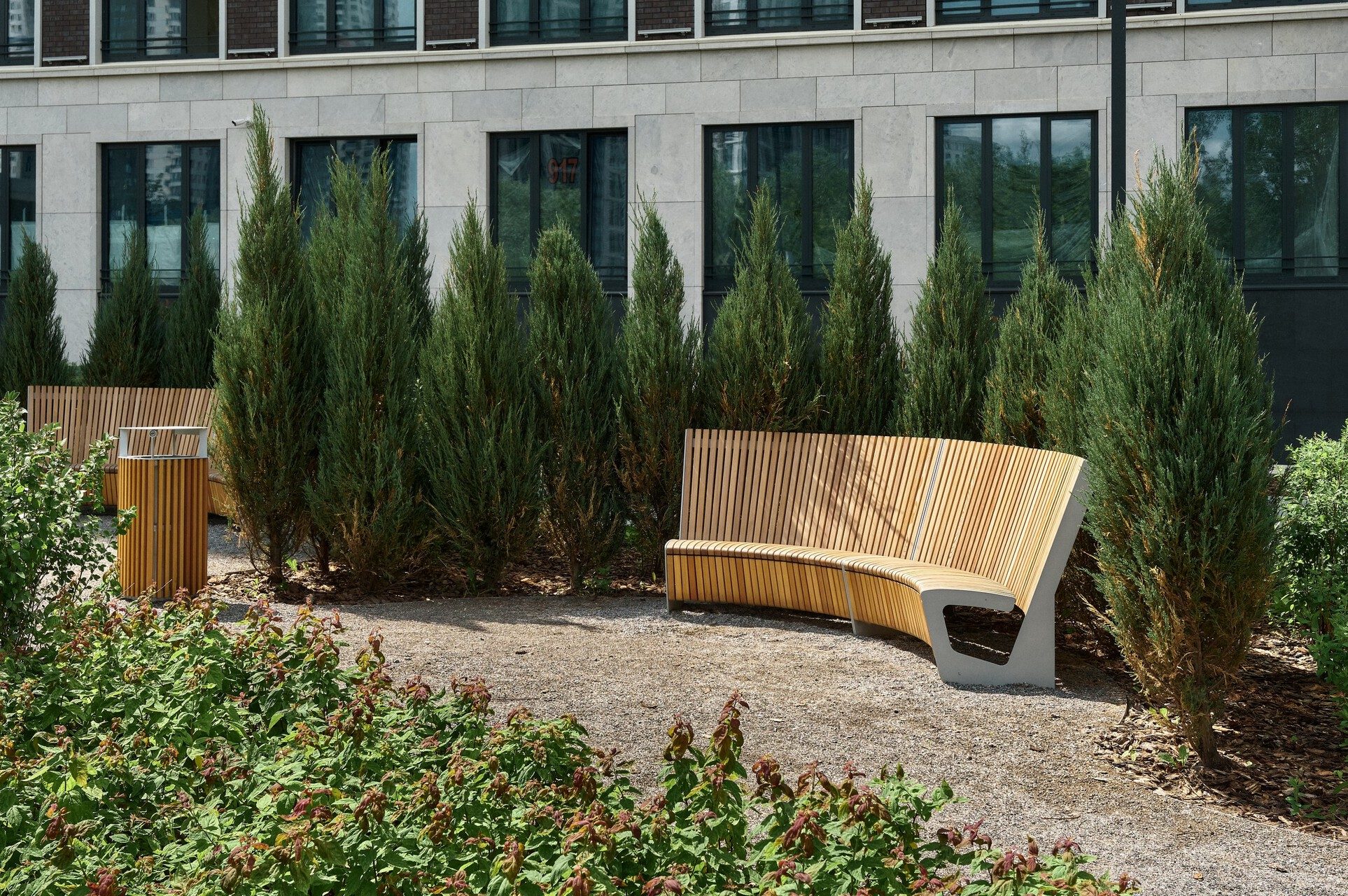 Просторная территория с множеством зон отдыха