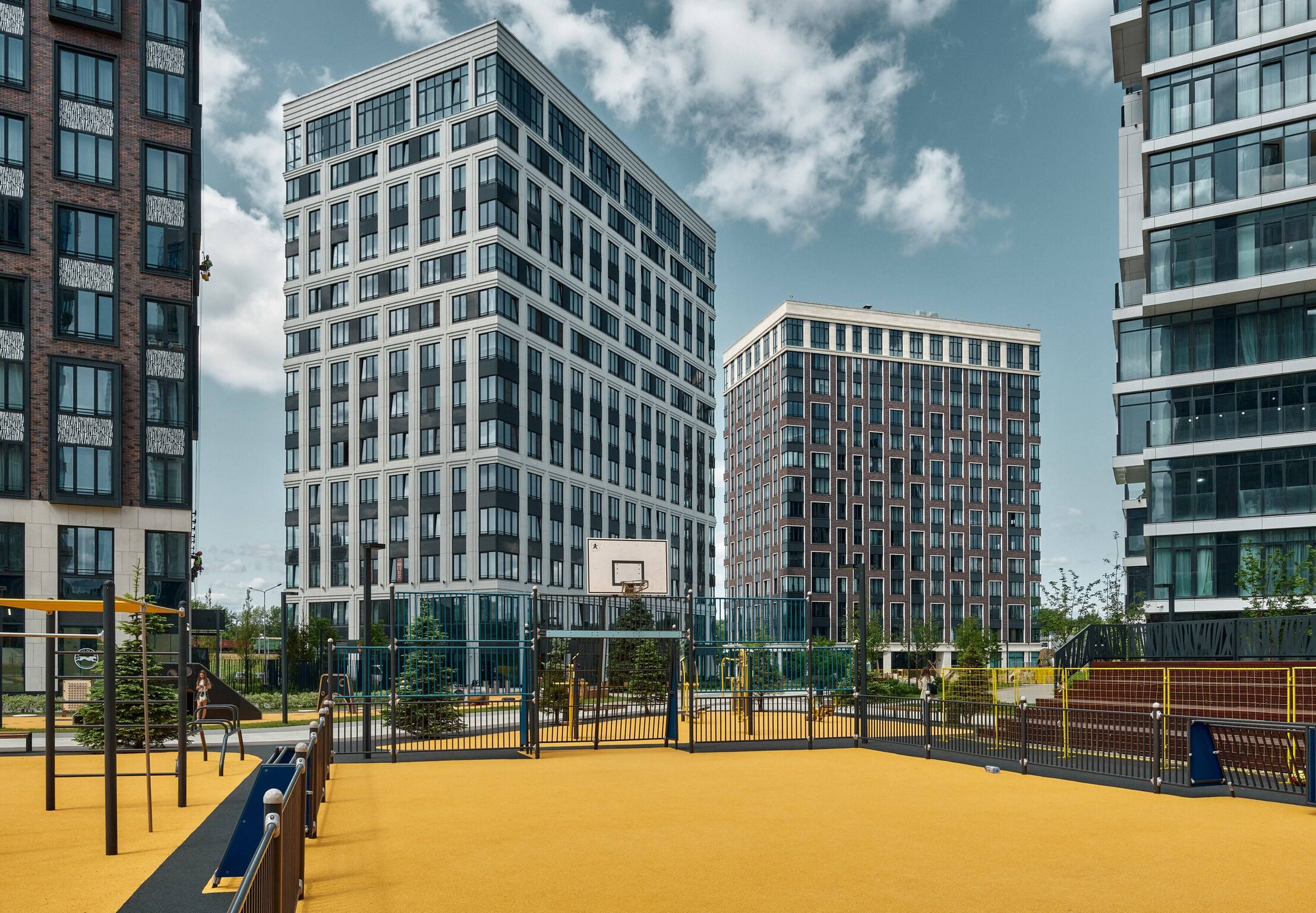 Многофункциональная спортивная площадка