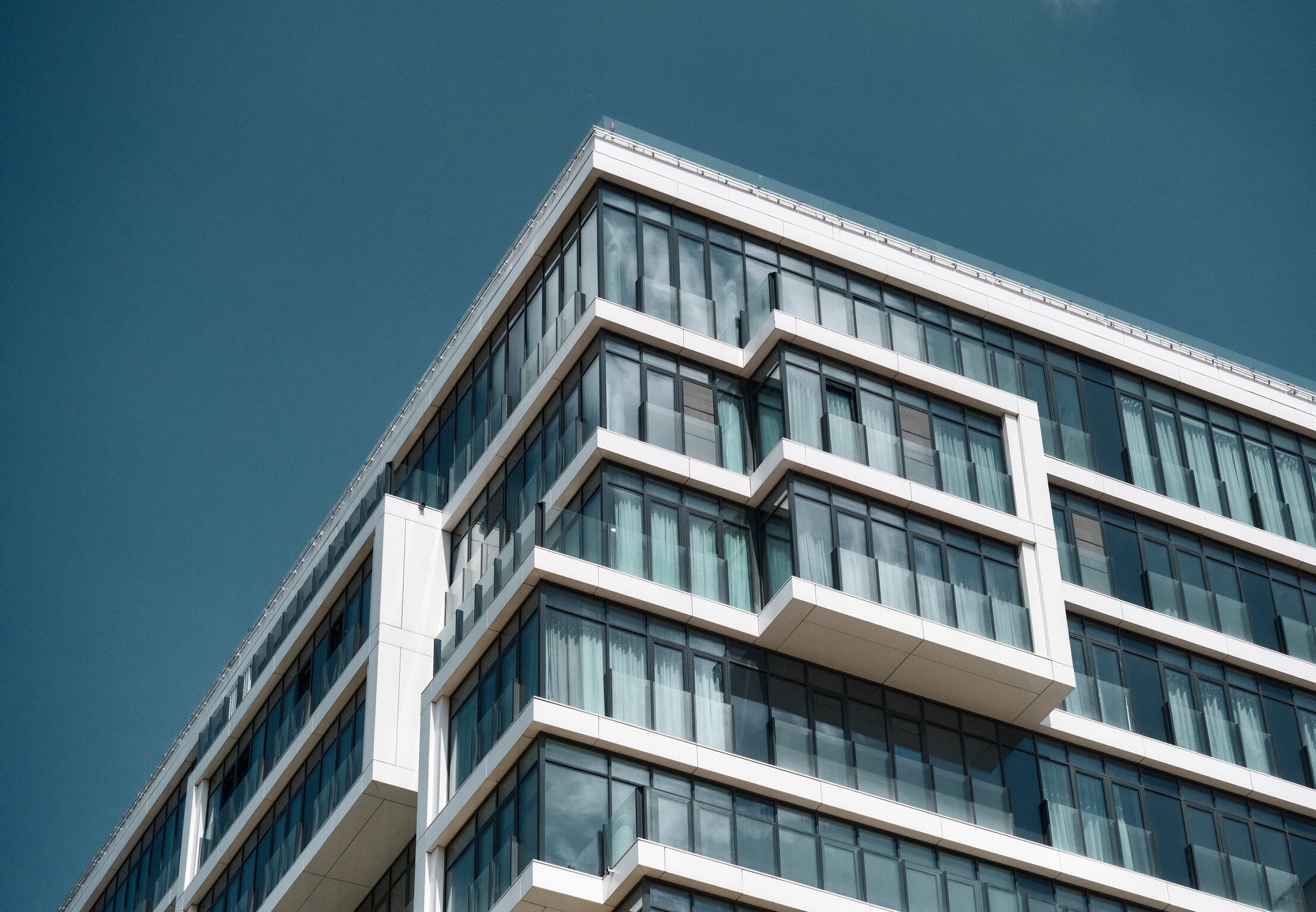 Современная лаконичная архитектура