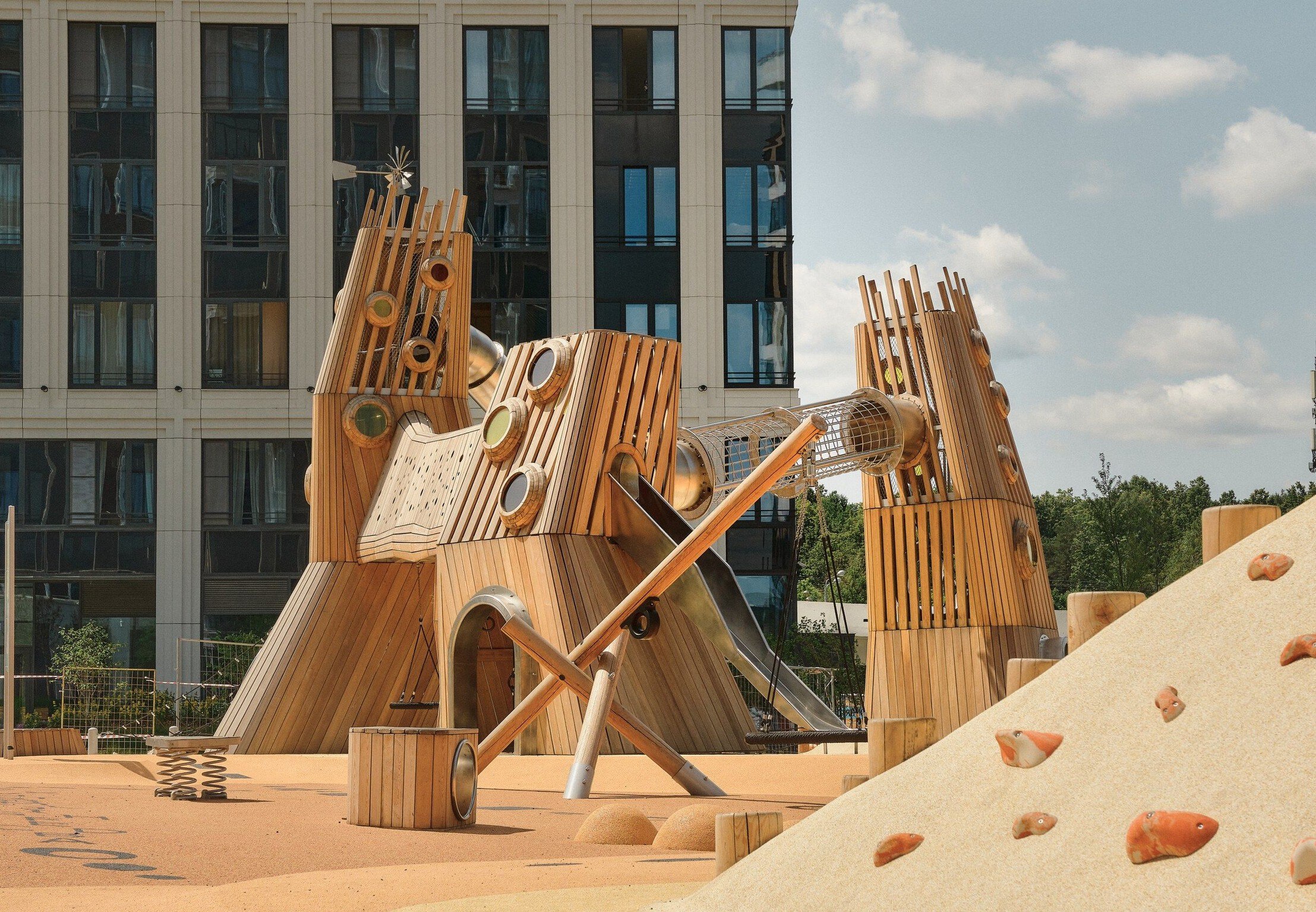 Современные зоны для детских игр, веселья и активности