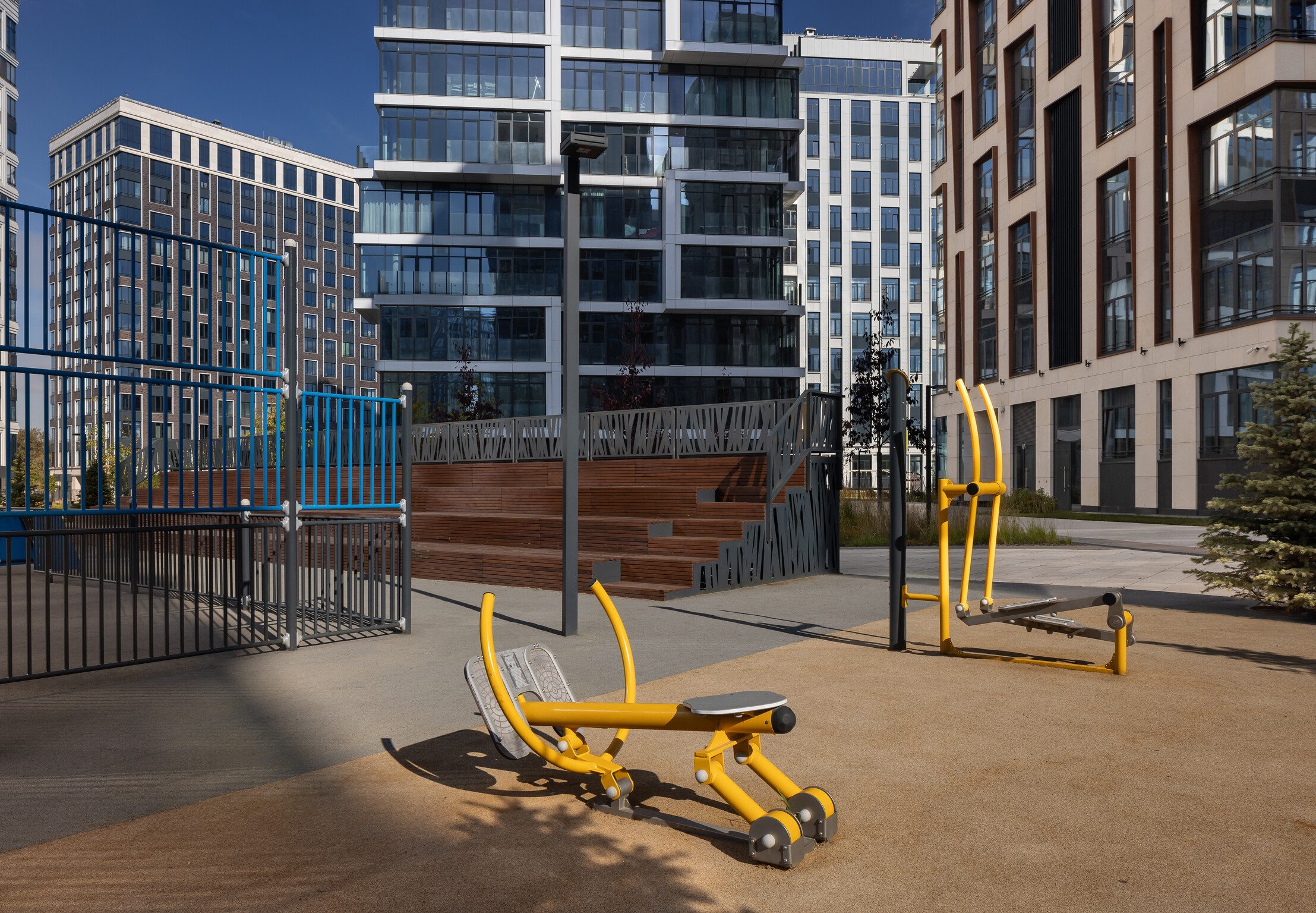 Зоны с силовыми тренажёрами