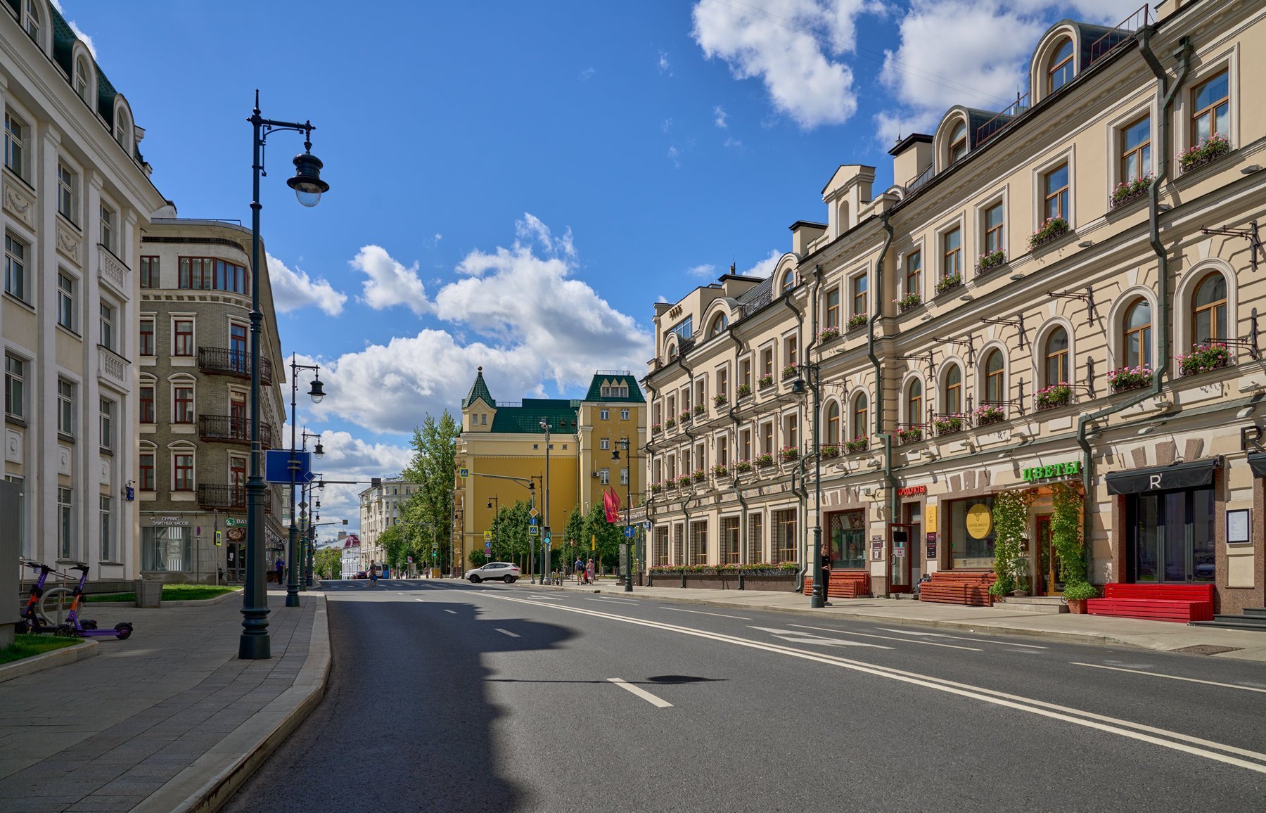 Улица Остоженка