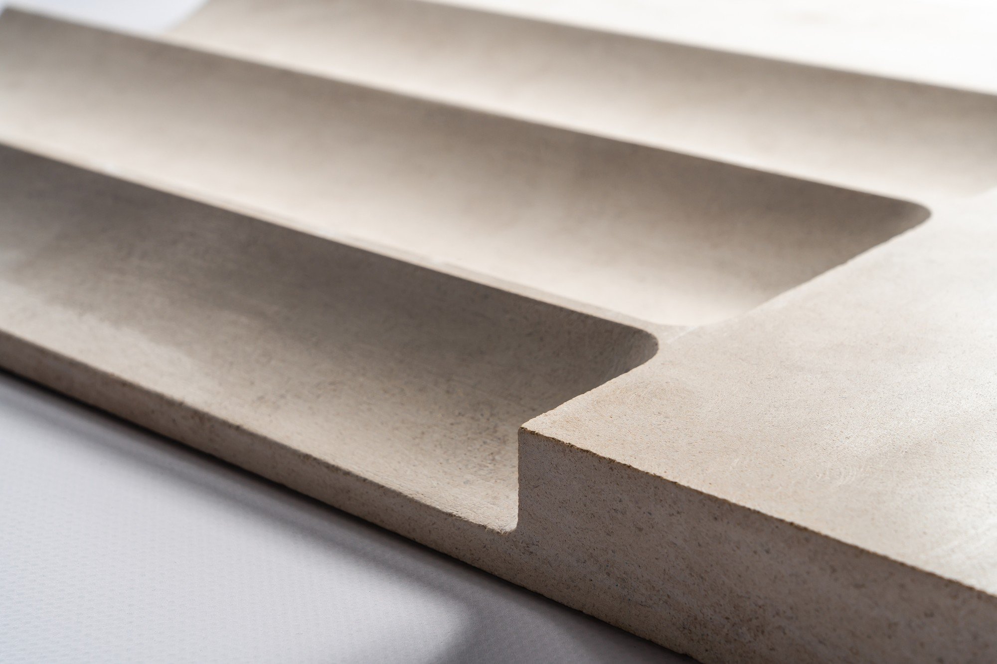 Декоративный руст на пилонах