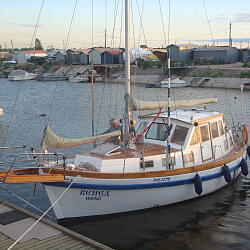 Sailboat Круизная яхта