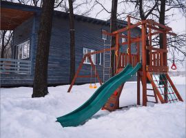 Красный на 8 человек п. Волжский - Заводская. пгт Волжский - фото 1