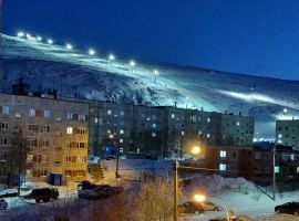 2-к кв. Мурманская область, Кировск Олимпийская ул., 69 (52.0 м²) - Олимпийская. Кировск - фото 1