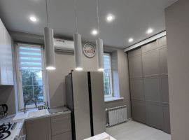 3-к кв. Оренбургская область, Оренбург ул. Кирова, 52А (75.0 м²) - Кирова (ГСК N 740 тер.). Оренбург - фото 1