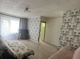 3-к кв. Оренбургская область, Медногорск ул. Герцена, 8 (51.0 м²) - Герцена. Медногорск - фото 1