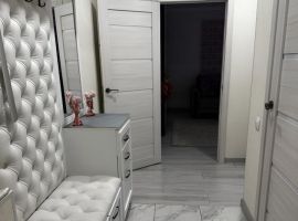1-к кв. Омская область, Омск ул. 70 лет Октября, 15 (47.6 м²) - . Омск - фото 1