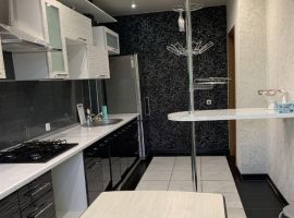2-к кв. Саратовская область, Вольск ул. Льва Толстого, 107/2 (70.0 м²) - Льва Толстого. Вольск - фото 1