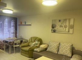 2-к кв. Мурманская область, Кировск ул. 50 лет Октября, 17 (30.0 м²) - . Кировск - фото 1