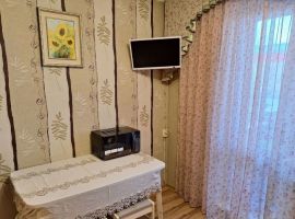 2-к кв. Псковская область, Печоры Индустриальная ул., 10 (60.0 м²) - Индустриальная. Печоры - фото 1