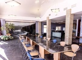 Дом 290 м² на участке 8 сот. - Майкопская. Волгоград - фото 1