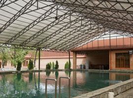 Дом в Чеченская республика, Грозный ул. 8 Марта, 16 (250 м²) - 8 марта. Грозный - фото 1
