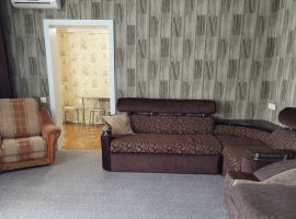 Дом в Краснодарский край, Геленджик Ульяновская ул., 61 (500 м²) - . Геленджик - фото 1