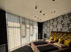 Дом в Краснодарский край, Краснодар ул. Аксайская, 16 (850 м²) - . Краснодар - фото 2