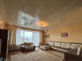 Дом в Приморский край, Владивосток Маньчжурская ул., 48 (250 м²) - . Владивосток - фото 1