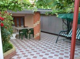 Дом в Краснодарский край, Ейск ул. Кухаренко, 39 (10 м²) - . Ейск - фото 1