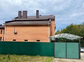 Дом в Рязанская область, Рязань ул. Ленинского Комсомола, 15Г (360 м²) - . Рязань - фото 0