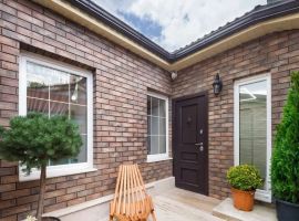 Дом в Ставропольский край, Пятигорск просп. Кирова, 54 (50 м²) - Кирова (ГСК N 740 тер.). Пятигорск - фото 1