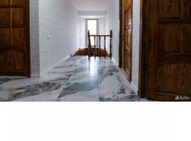 Дом в Камчатский край, Петропавловск-Камчатский Транспортная ул., 10 (250 м²) - . Петропавловск-Камчатский - фото 1
