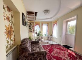 Дом в Алтайский край, Яровое Сибирская ул. (179 м²) - Ново-Сибирская. Яровое - фото 0