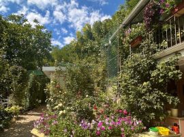 Дом в Ставропольский край, Кисловодск ул. Еськова, 1 (30 м²) - . Кисловодск - фото 1