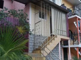 Дом в Краснодарский край, Сочи Хоста жилрайон, ул. Октября, 28/1 (60 м²) - 2-я (ДПК Победа Октября Студеный Овраг т. Сочи - фото 0