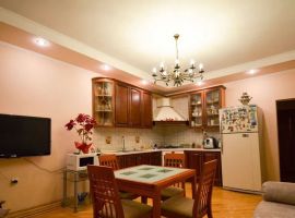 Дом в Ставропольский край, Кисловодск ул. Революции, 59 (300 м²) - . Кисловодск - фото 1