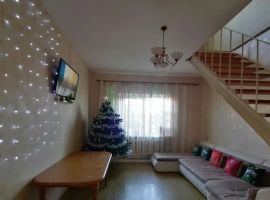 Дом в Волгоградская область, Волгоград ул. Зевина, 1/5 (240 м²) - . Волгоград - фото 0
