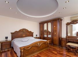 Дом в Краснодарский край, Сочи Центральный мкр, ул. Войкова, 46/2 (240 м²) - Войкова. Сочи - фото 0