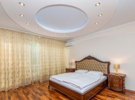 Дом в Краснодарский край, Сочи Центральный мкр, ул. Войкова, 46/2 (240 м²) - Войкова. Сочи - фото 8