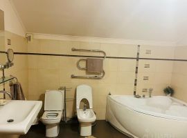 Дом в Краснодарский край, Краснодар ул. Астраханская, 22 (420 м²) - Астраханская. Краснодар - фото 1